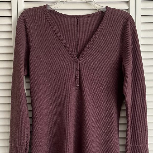 Lululemon Close Call Henley Long Sleeve Heathered Plum fits women’s large rare - Picture 2 of 8
